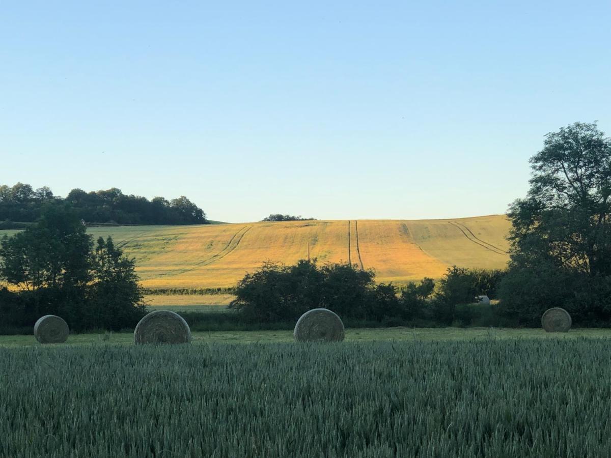 Maison Au Bord De L'eau Privatunterkunft Annay-sur-Serein